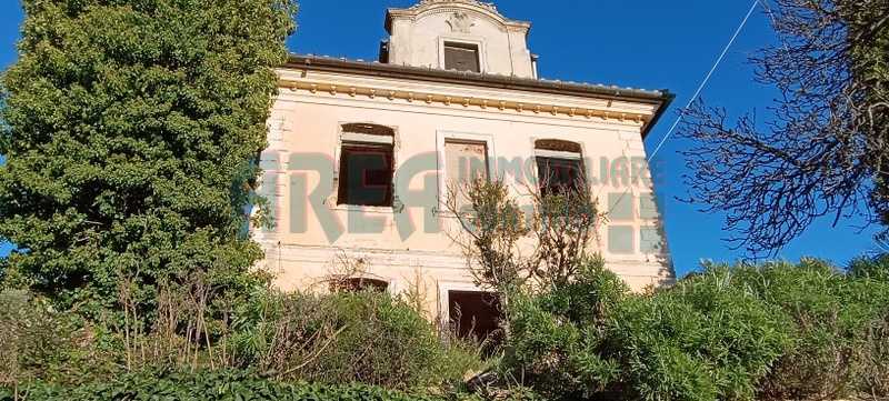 villa singola in vendita ad imperia via fanny roncati carli 131