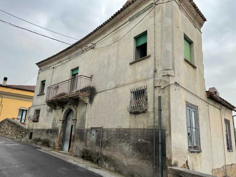 villa bifamiliare in vendita a montemurro corso vittorio emanuele