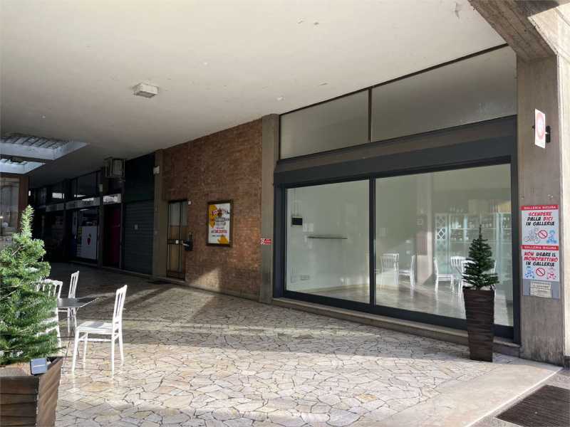 ufficio in vendita a san polo d`enza piazza matteotti foto4-153846726