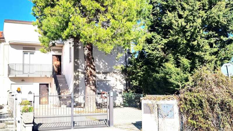 villa bifamiliare in vendita a montesilvano via comunale pianacci
