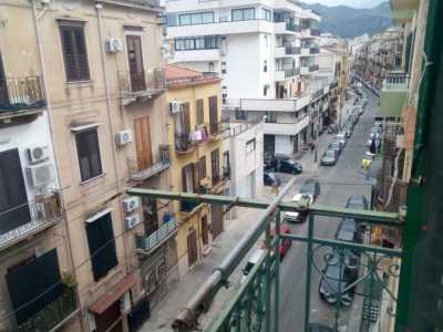 Appartamento in Vendita a Palermo via Montegrappa Università