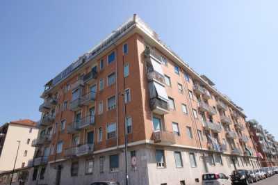 Appartamento in Vendita a Torino via Chambery 61