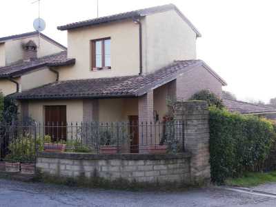 Villa a Schiera in Vendita a Montepulciano ascianello