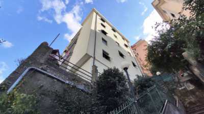 Appartamento in Vendita a Genova via Erpidio Berno