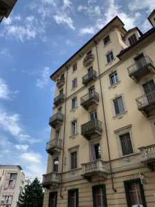 Appartamento in Vendita a Torino via Virle 1 Torino