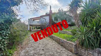 Villa in Vendita a Cassano Delle Murge Contrada Lagogemolo Contrada Lagogemolo