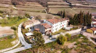 Rustico Casale in Vendita a San Martino Buon Albergo via Borgo Marcellise 12