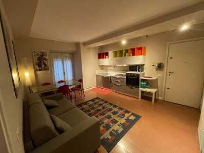 Appartamento in Vendita a Milano via Filippo Corridoni