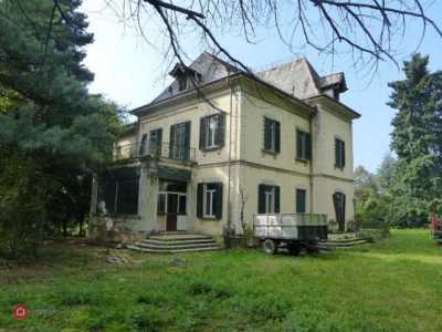 Villa in Vendita a Varese s Ambrogio