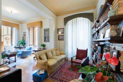 Appartamento in Vendita a Firenze via Dei della Robbia