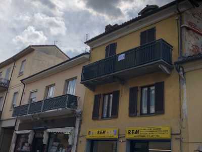 Appartamento in Vendita a Chieri via Giuseppe Garibaldi 10