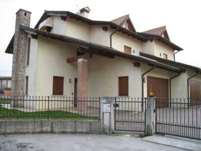Villa in Affitto a Bressanvido