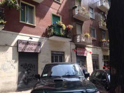 Appartamento in Vendita a Milano via Lomellina 32