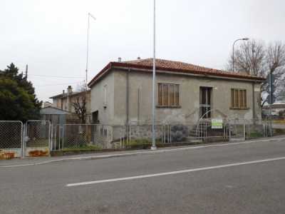 Villa in Vendita a Villadose Viale Giacomo Matteotti 2