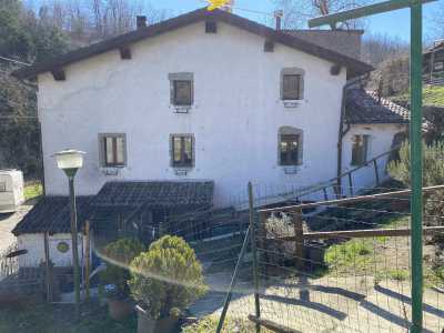 Edificio Stabile Palazzo in Vendita a San Benedetto Val di Sambro montefredente