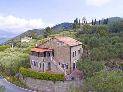 Villa Singola in Vendita ad Alassio Strada Provinciale Crocetta Caso