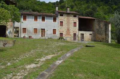 Rustico Casale Corte in Vendita a Val Liona via Zuccante Giuseppe 18