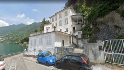 Villa in Vendita a Faggeto Lario Piazza Cesare Scotti 2