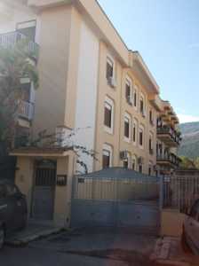 Appartamento in Vendita a Palermo via della Ferrovia a San Lorenzo 84