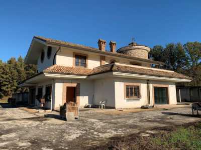 Villa in Vendita a Paliano Strada Provinciale Ponte Selva Castellaccio