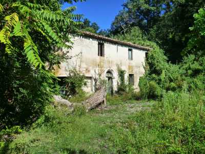 Rustico Casale Corte in Vendita a San Costanzo Strada Provinciale 123 San Costanzo
