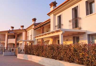 Villa a Schiera in Vendita a caldogno via marconi 36030 caldogno