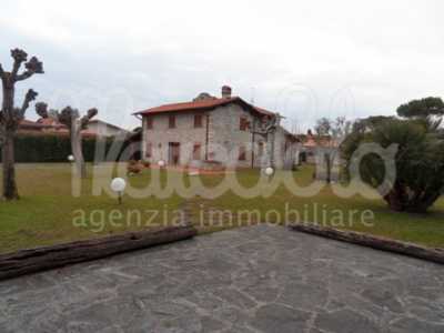 Villa in Affitto a Forte Dei Marmi via Agnelli