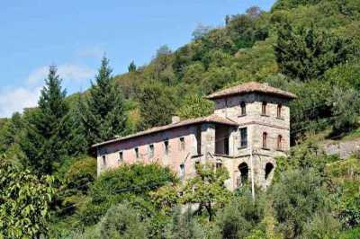 Villa in Vendita a Fosciandora Treppignana