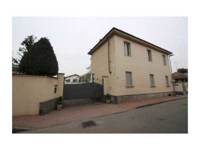 Villa in Vendita a Vercelli via Prarolo 36