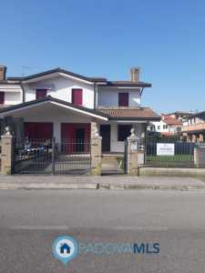 Villa a Schiera in Vendita a Sant`Elena