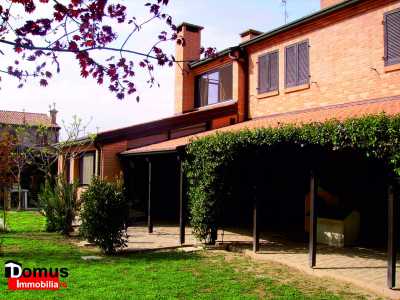 Villa in Vendita a Ferrara Corlo
