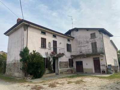 Villa Singola in Vendita a Carpaneto Piacentino