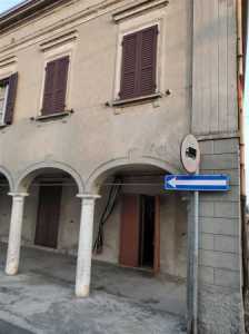 Rustico Casale in Vendita a Pegognaga Piazza Mazzini