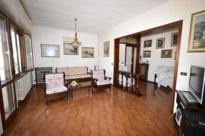 Villa in Vendita a San Giuliano Terme via Giuseppe Mazzini 55