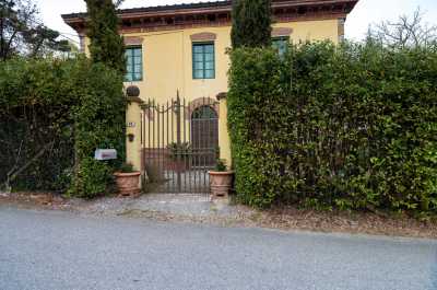 Villa Singola in Vendita a Camaiore