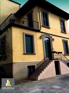 Villa in Vendita a Morazzone via Vittorio Veneto Morazzone