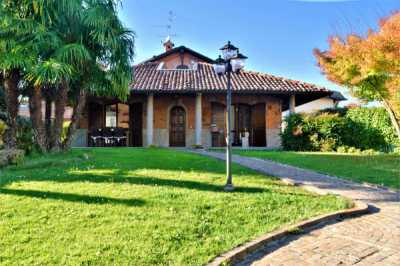 Villa in Vendita a Besana in Brianza via Sant