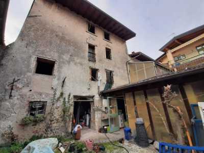 Rustico Casale in Vendita a San Felice del Benaco via Trento