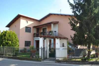 Villa in Vendita a Caresanablot via Custoza