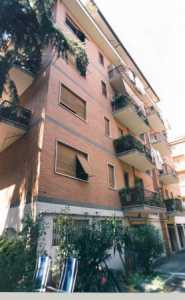 Appartamento in Vendita a Roma via Ignazio Guidi 13