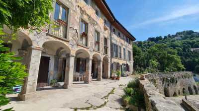 Rustico Casale in Vendita a Bergamo via Lavanderio 11