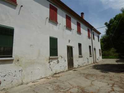 Villa in Vendita a Bagnacavallo via Entirate 60