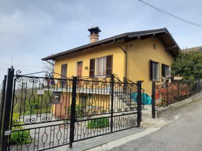 Villa in Vendita a Colli Verdi via Vigna 3