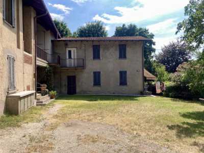 Appartamento in Vendita a Varese via Sarca 8