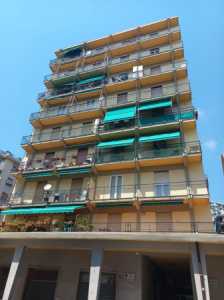 Appartamento in Vendita a Genova via Bordighera 37