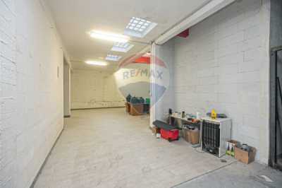 Box Garage in Affitto a Genova Salita al Garbo 32