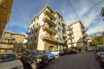 Appartamento in Vendita a Genova via Alassio 2