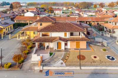 Villa in Vendita a Villafranca Piemonte via Lorenzo Pronino 27
