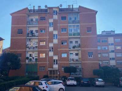 Appartamento in Vendita a Roma via Giuseppe Berneri 2