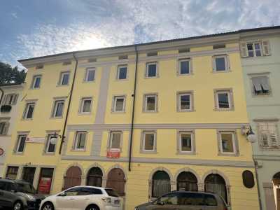 Locale Commerciale in Vendita a Gorizia Piazza Cavour Centro Storico